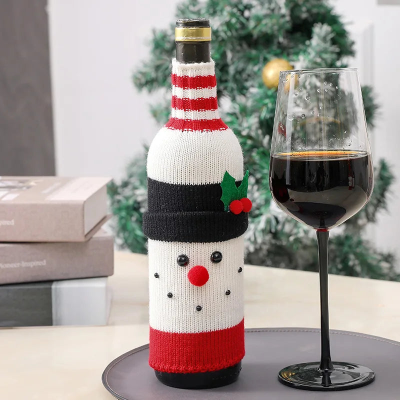 Christmas Santa Knitted Wine Bottle Cover Holiday Decoration for Red Wine Champagne Bottles Restaurant Party Scene